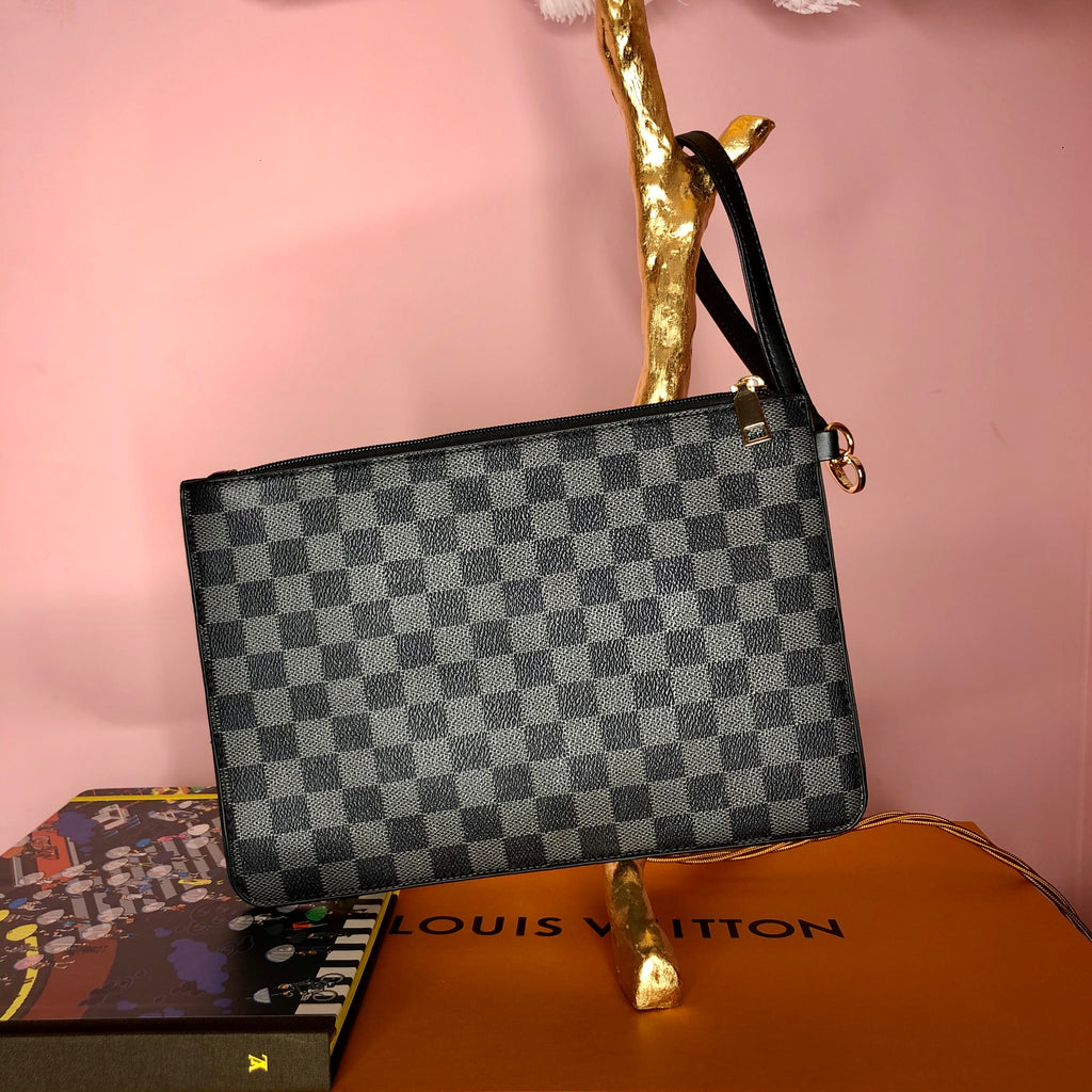 BLACK CHECK CLUTCH POUCH - Celeb Threads