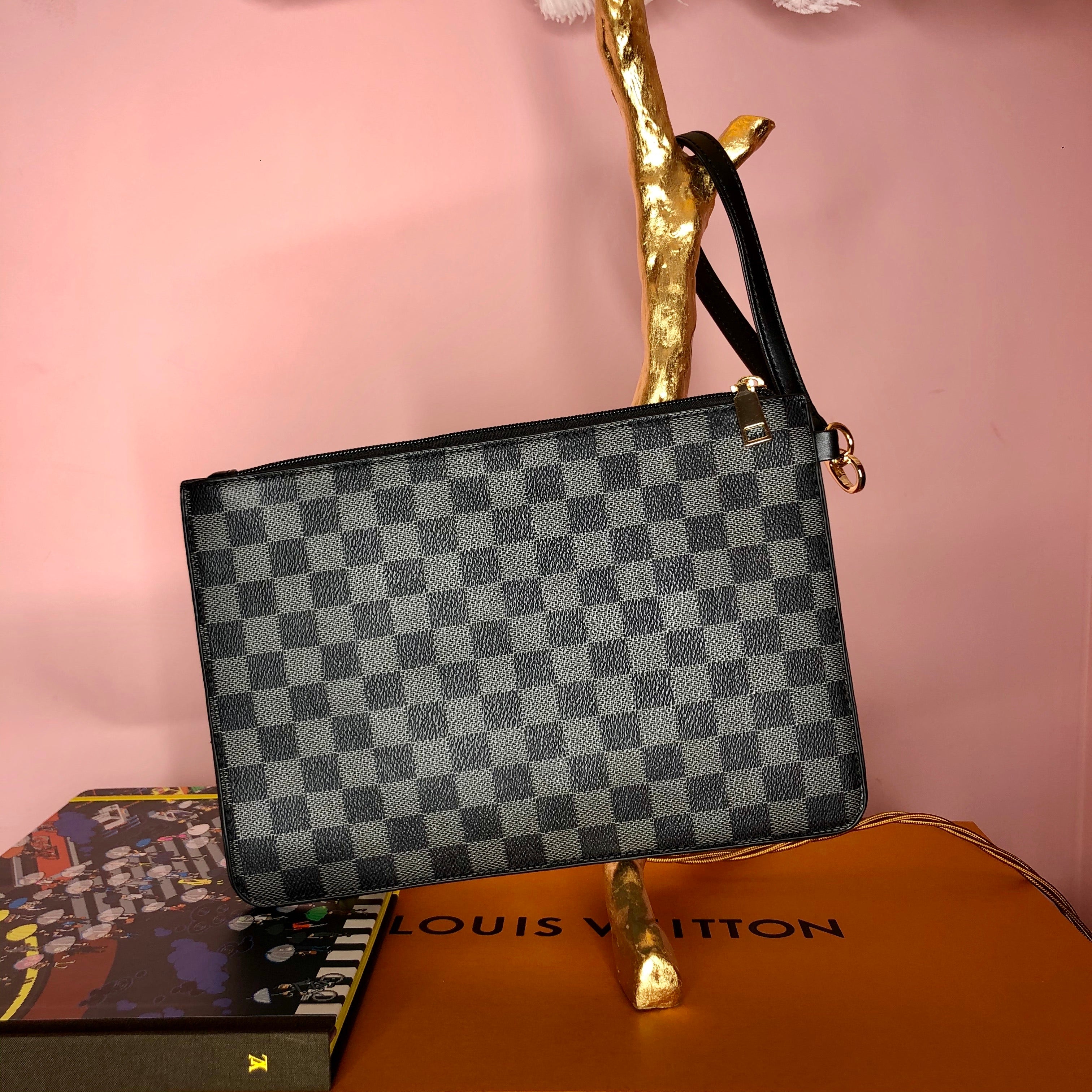 BLACK CHECK CLUTCH POUCH - Celeb Threads